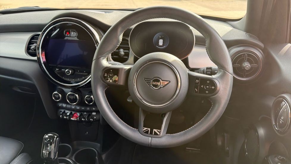 MINI Hatchback 1.5 Cooper Exclusive Premium 5dr Auto Petrol Hatchback - Image 5