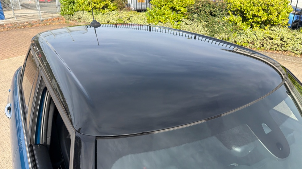 MINI Hatchback 1.5 Cooper Exclusive Premium 5dr Auto Petrol Hatchback - Image 21