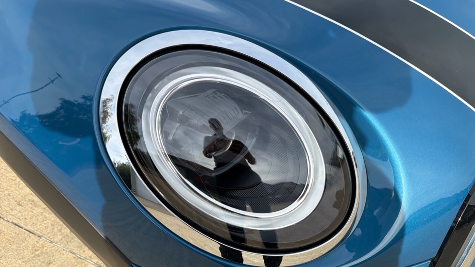 MINI Hatchback 1.5 Cooper Exclusive Premium 5dr Auto Petrol Hatchback - Image 23