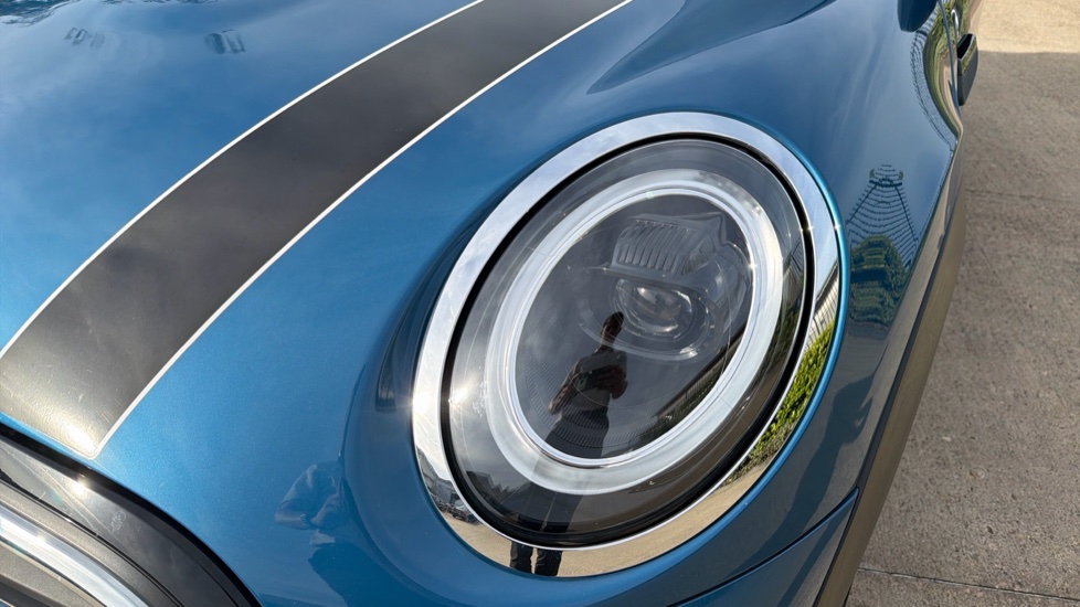 MINI Hatchback 1.5 Cooper Exclusive Premium 5dr Auto Petrol Hatchback - Image 26