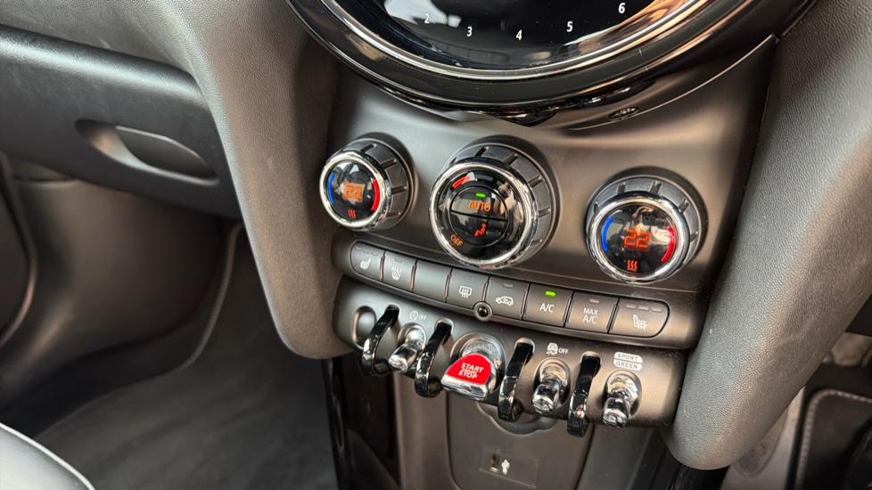 MINI Hatchback 1.5 Cooper Exclusive Premium 5dr Auto Petrol Hatchback - Image 48