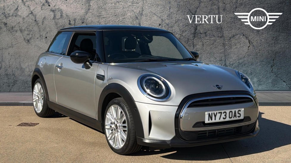 MINI Hatchback 1.5 Cooper Exclusive Premium Plus 3dr Auto Petrol Hatchback - Image 1