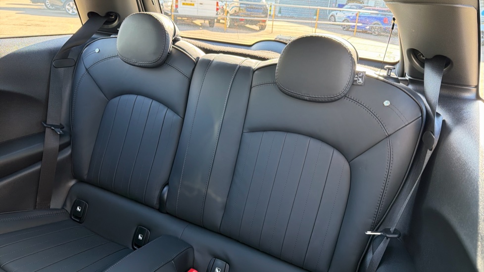 MINI Hatchback 1.5 Cooper Exclusive Premium Plus 3dr Auto Petrol Hatchback - Image 12