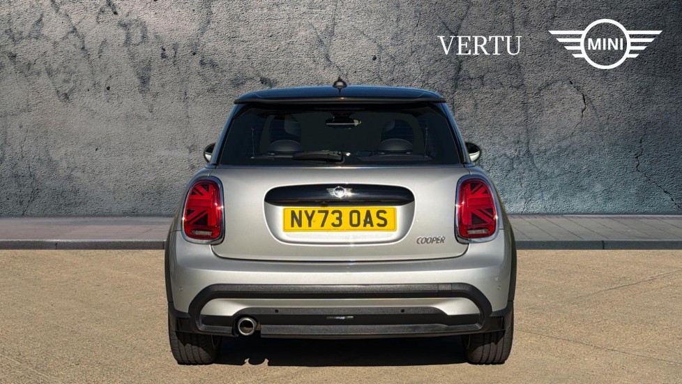 MINI Hatchback 1.5 Cooper Exclusive Premium Plus 3dr Auto Petrol Hatchback - Image 15