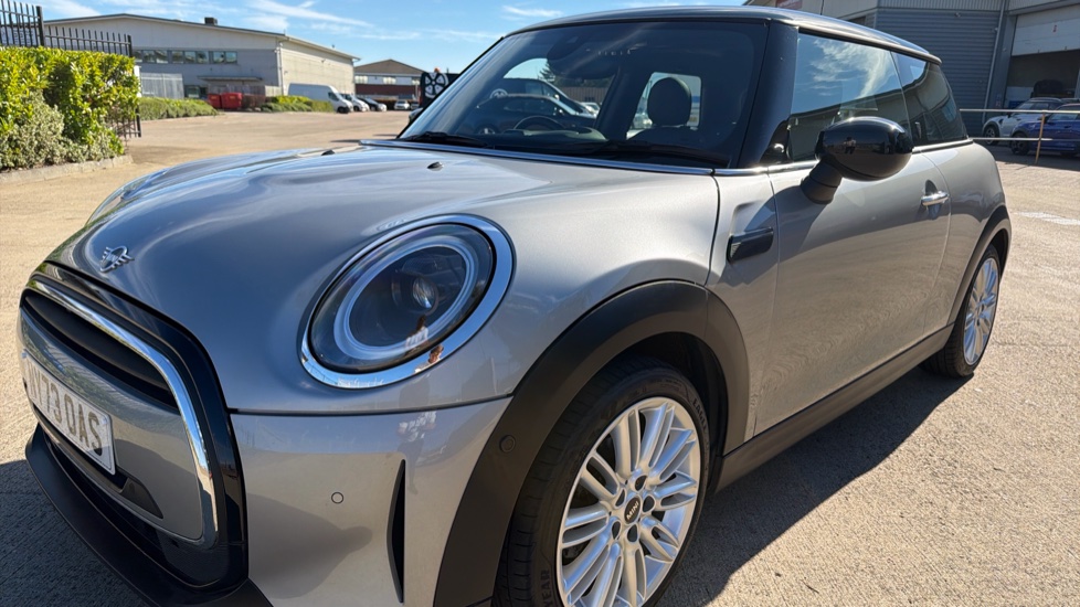 MINI Hatchback 1.5 Cooper Exclusive Premium Plus 3dr Auto Petrol Hatchback - Image 24