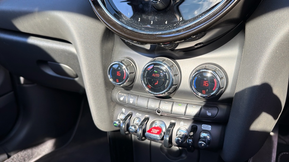 MINI Hatchback 1.5 Cooper Exclusive Premium Plus 3dr Auto Petrol Hatchback - Image 49