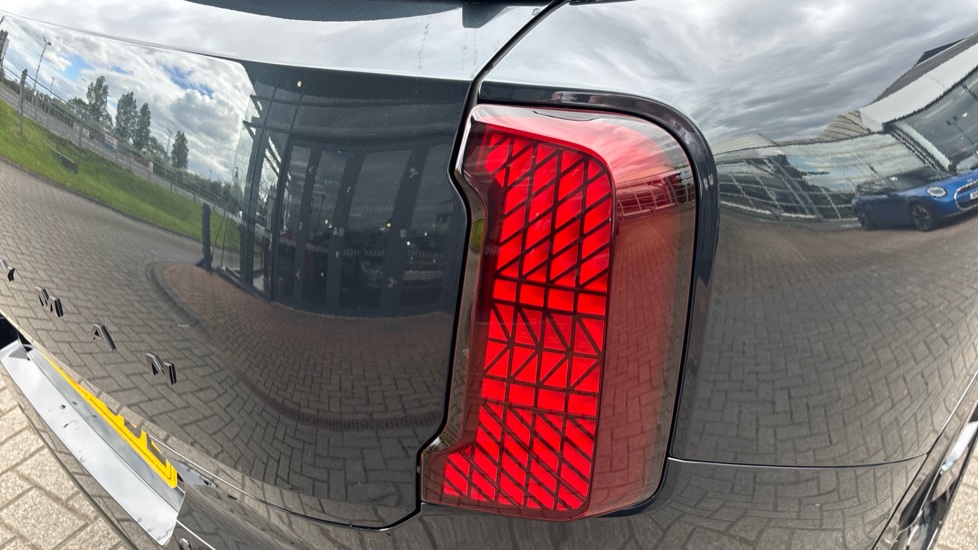 MINI Countryman 150kW E Sport 66kWh 5dr Auto Electric Hatchback - Image 22