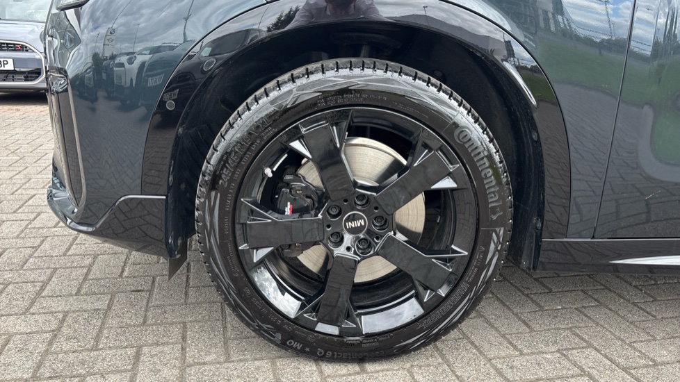MINI Countryman 150kW E Sport 66kWh 5dr Auto Electric Hatchback - Image 30