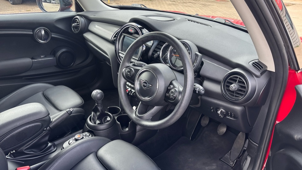 MINI Hatchback 1.5 Cooper Classic II 3dr Petrol Hatchback - Image 6
