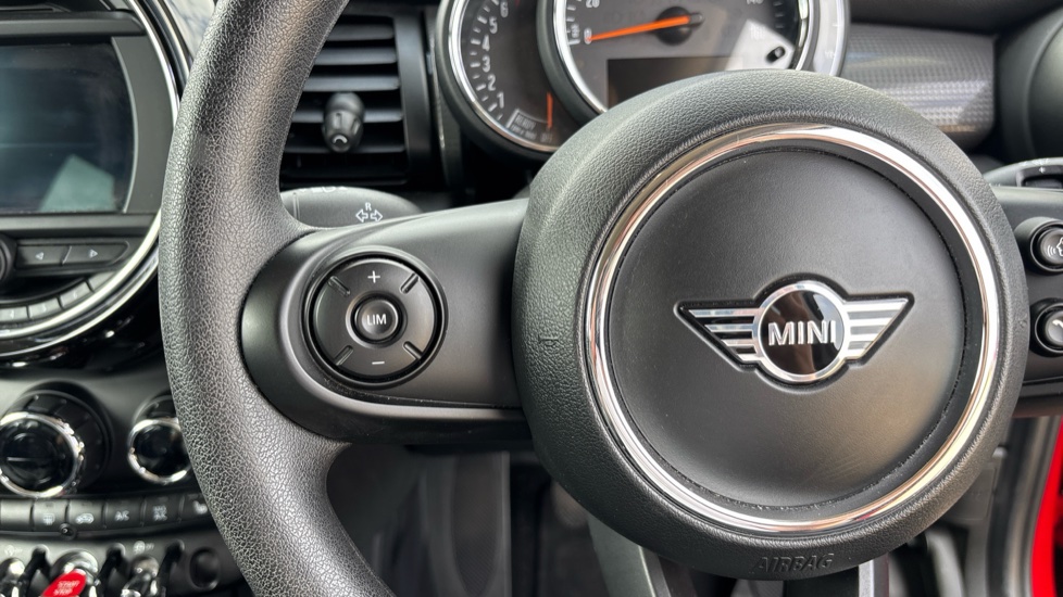 MINI Hatchback 1.5 Cooper Classic II 3dr Petrol Hatchback - Image 17