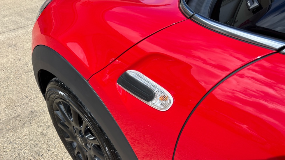 MINI Hatchback 1.5 Cooper Classic II 3dr Petrol Hatchback - Image 30