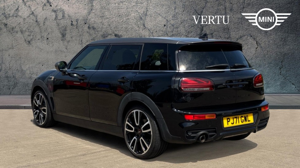 MINI Clubman 1.5 Cooper Shadow Edition 6dr Auto Petrol Estate - Image 2