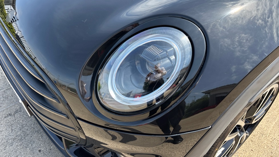 MINI Clubman 1.5 Cooper Shadow Edition 6dr Auto Petrol Estate - Image 35
