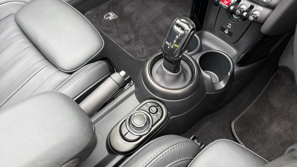 MINI Convertible 2.0 Cooper S Exclusive Premium Plus 2dr Auto Petrol Convertible - Image 10