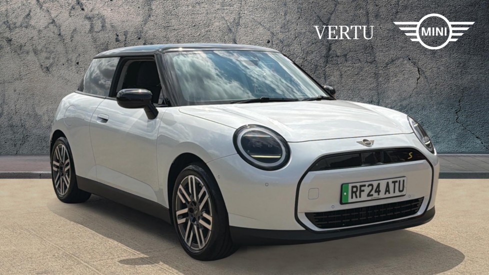 MINI Cooper 160kW SE Classic [Level 2] 54kWh 3dr Auto Electric Hatchback - Image 1