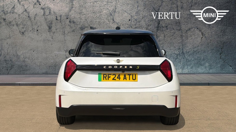 MINI Cooper 160kW SE Classic [Level 2] 54kWh 3dr Auto Electric Hatchback - Image 15