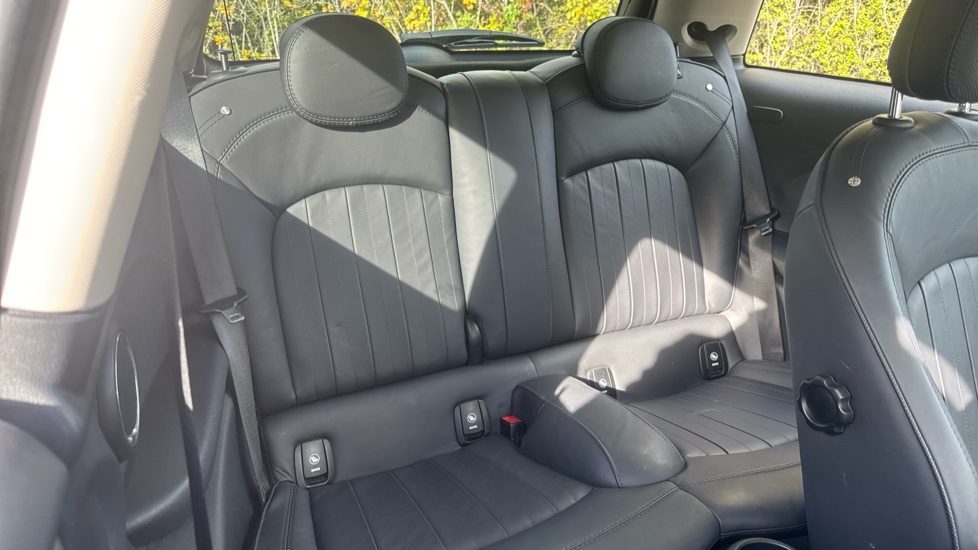MINI Hatchback 1.5 Cooper Exclusive II 3dr Petrol Hatchback - Image 12