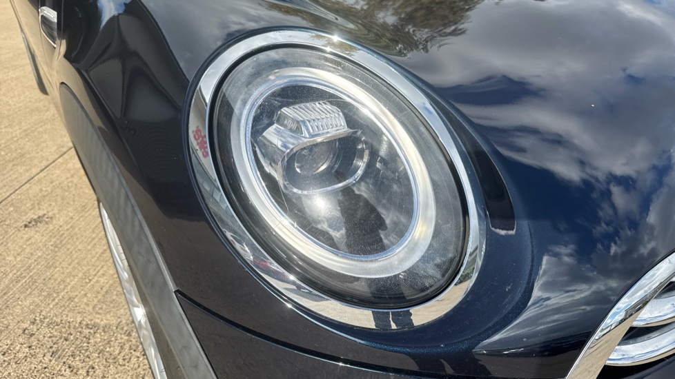 MINI Hatchback 1.5 Cooper Exclusive II 3dr Petrol Hatchback - Image 23