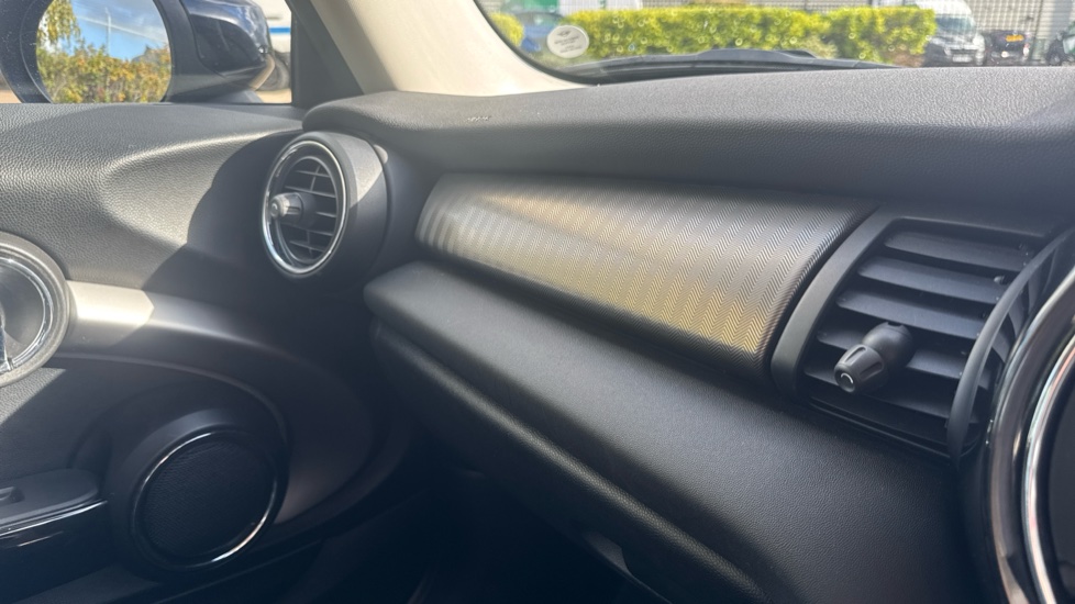 MINI Hatchback 1.5 Cooper Exclusive II 3dr Petrol Hatchback - Image 30