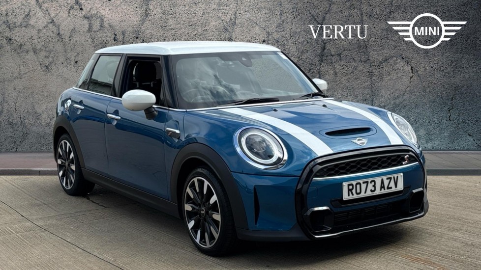 MINI Hatchback 2.0 Cooper S Exclusive 5dr Auto Petrol Hatchback - Image 1