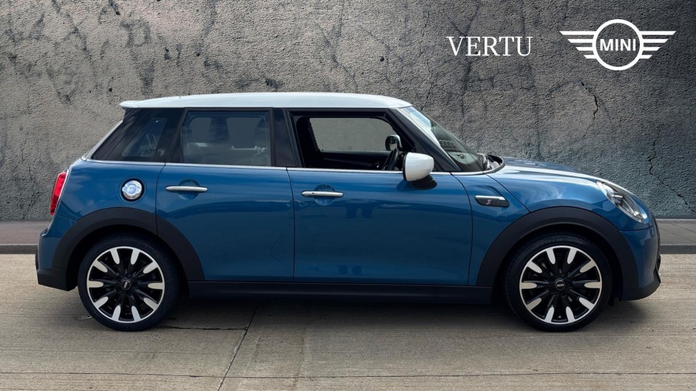 MINI Hatchback 2.0 Cooper S Exclusive 5dr Auto Petrol Hatchback - Image 3