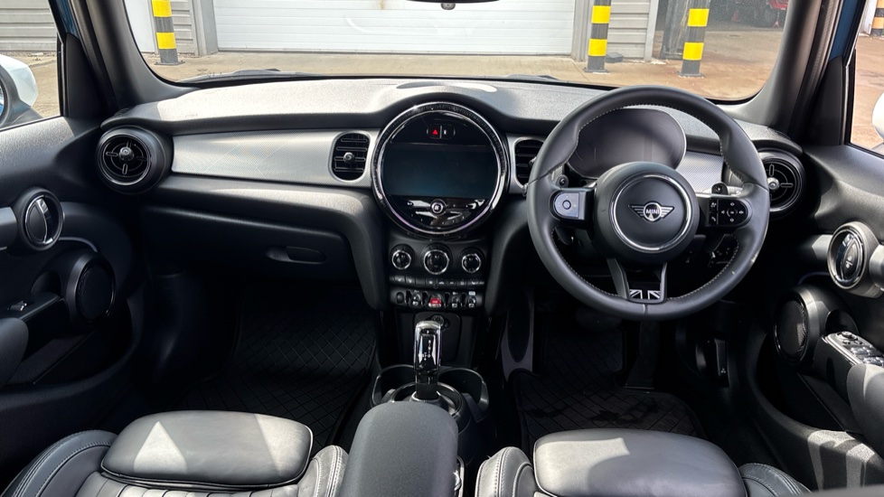 MINI Hatchback 2.0 Cooper S Exclusive 5dr Auto Petrol Hatchback - Image 4