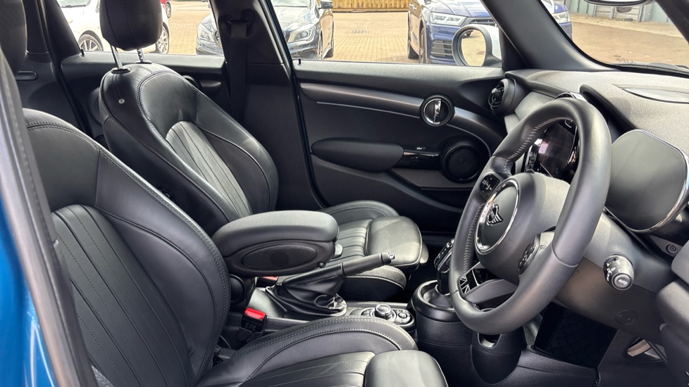 MINI Hatchback 2.0 Cooper S Exclusive 5dr Auto Petrol Hatchback - Image 11