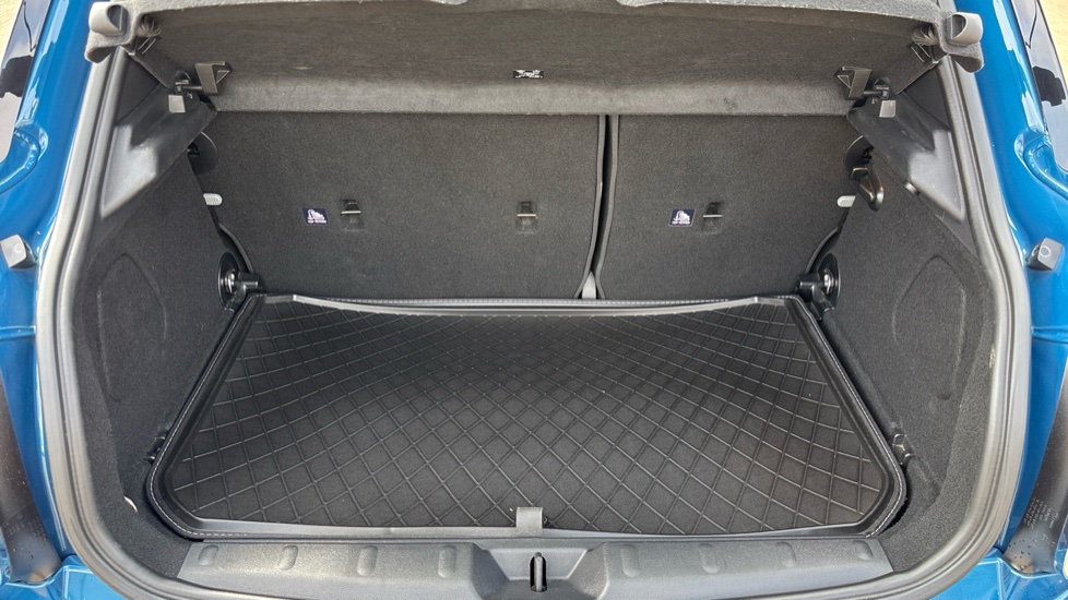 MINI Hatchback 2.0 Cooper S Exclusive 5dr Auto Petrol Hatchback - Image 13
