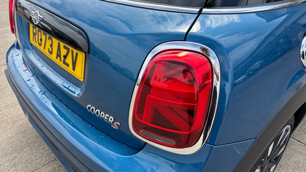 MINI Hatchback 2.0 Cooper S Exclusive 5dr Auto Petrol Hatchback - Image 22