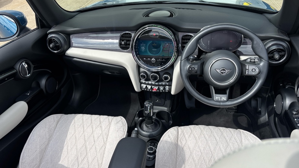MINI Convertible 1.5 Cooper Exclusive 2dr Auto [Comfort/Nav Pack] Petrol Convertible - Image 4