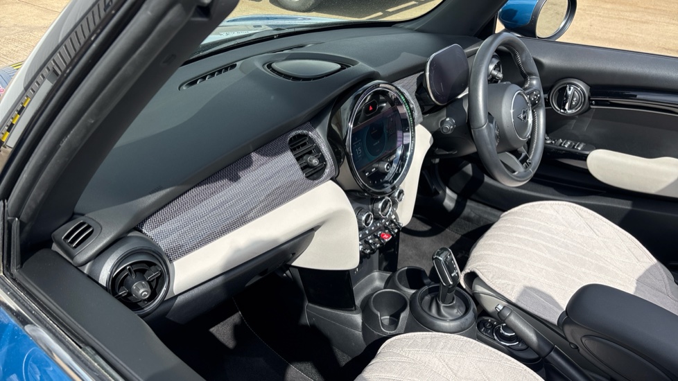 MINI Convertible 1.5 Cooper Exclusive 2dr Auto [Comfort/Nav Pack] Petrol Convertible - Image 7