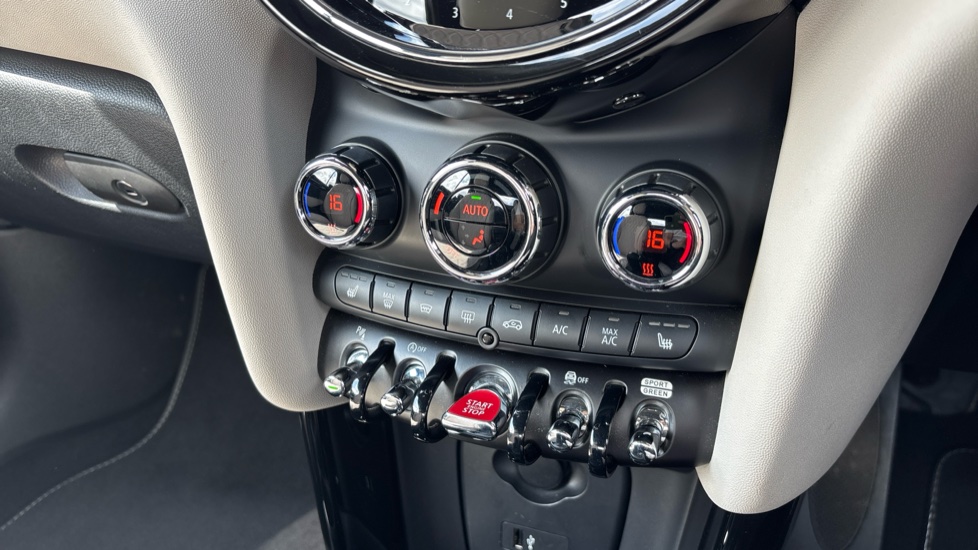 MINI Convertible 1.5 Cooper Exclusive 2dr Auto [Comfort/Nav Pack] Petrol Convertible - Image 50