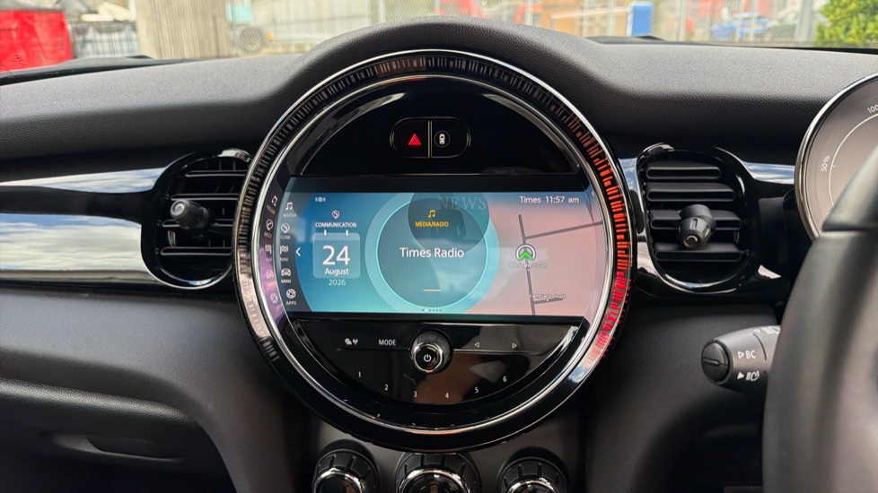 MINI Hatchback 135kW Cooper S Level 2 33kWh 3dr Auto Electric Hatchback - Image 8
