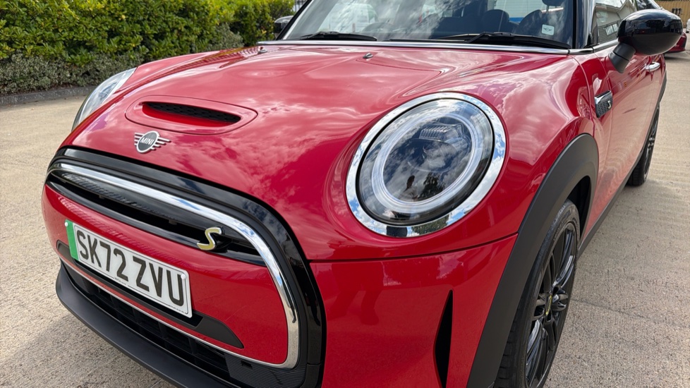 MINI Hatchback 135kW Cooper S Level 2 33kWh 3dr Auto Electric Hatchback - Image 24