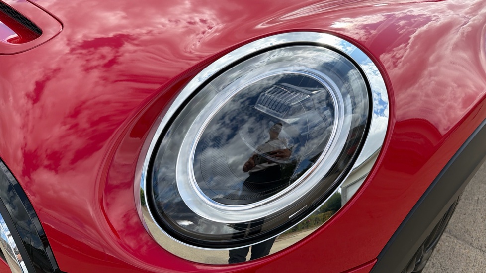 MINI Hatchback 135kW Cooper S Level 2 33kWh 3dr Auto Electric Hatchback - Image 25