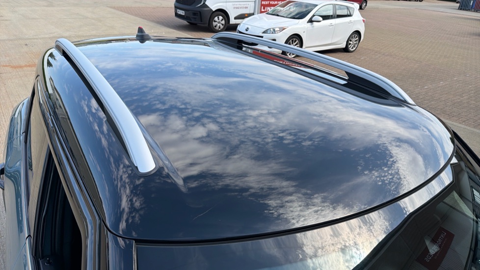 MINI Countryman 1.5 Cooper Sport 5dr Auto Petrol Hatchback - Image 21