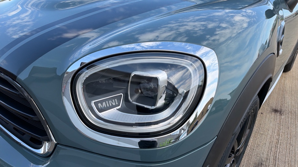 MINI Countryman 1.5 Cooper Sport 5dr Auto Petrol Hatchback - Image 25