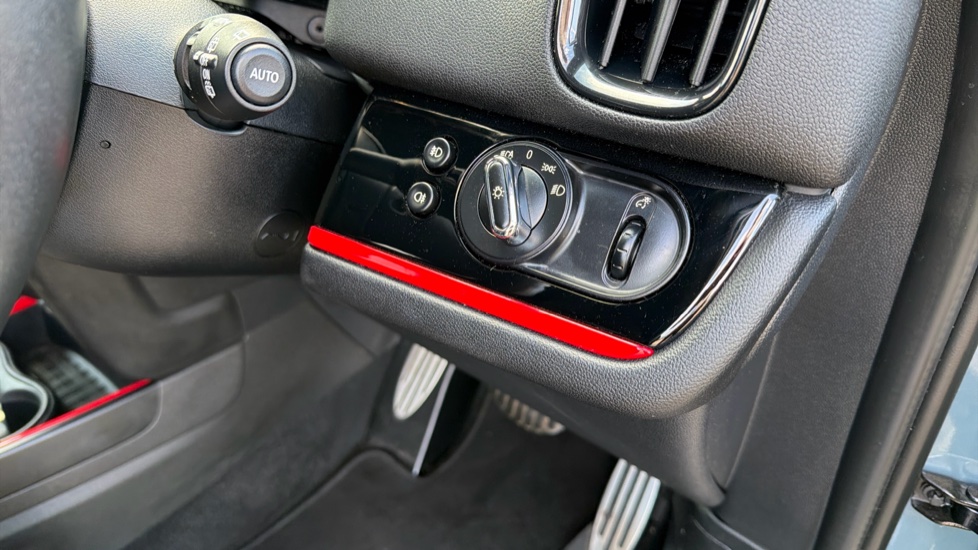 MINI Countryman 1.5 Cooper Sport 5dr Auto Petrol Hatchback - Image 36