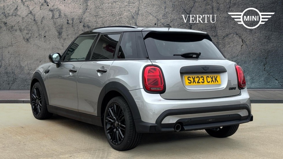 MINI Hatchback 1.5 Cooper Exclusive Premium 5dr Auto Petrol Hatchback - Image 2
