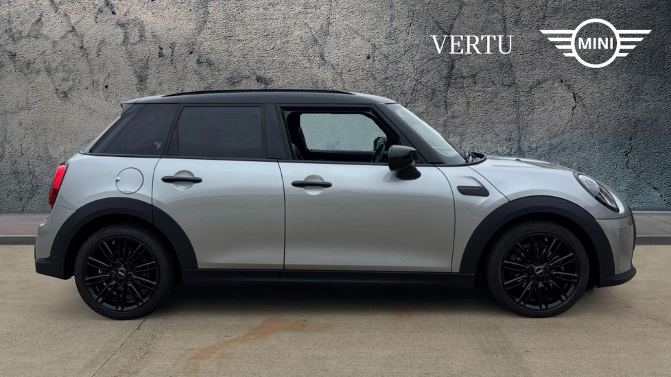 MINI Hatchback 1.5 Cooper Exclusive Premium 5dr Auto Petrol Hatchback - Image 3
