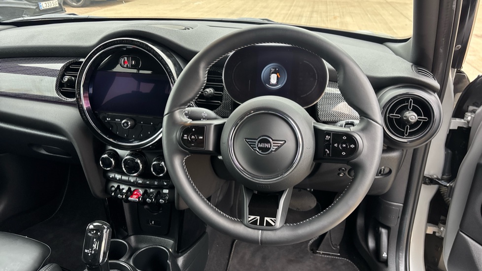 MINI Hatchback 1.5 Cooper Exclusive Premium 5dr Auto Petrol Hatchback - Image 5