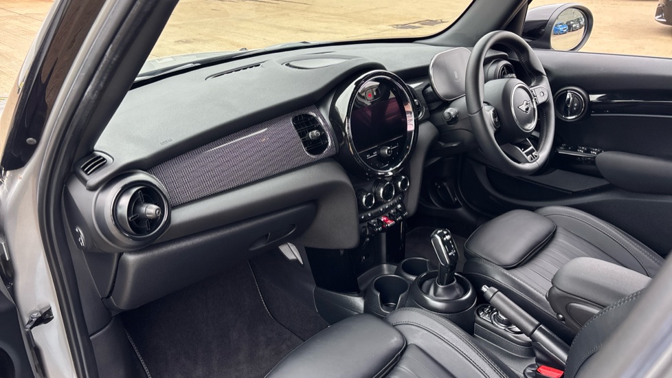 MINI Hatchback 1.5 Cooper Exclusive Premium 5dr Auto Petrol Hatchback - Image 7