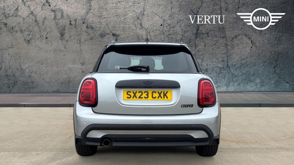 MINI Hatchback 1.5 Cooper Exclusive Premium 5dr Auto Petrol Hatchback - Image 15