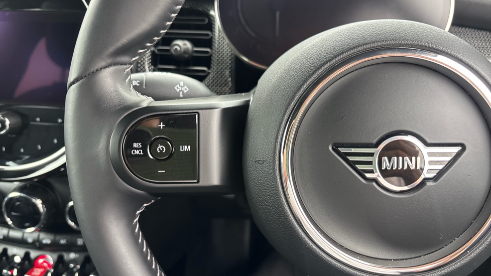 MINI Hatchback 1.5 Cooper Exclusive Premium 5dr Auto Petrol Hatchback - Image 17