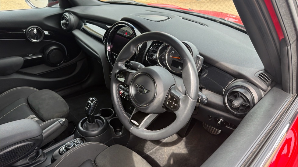 MINI Hatchback 1.5 Cooper Sport 5dr Auto Petrol Hatchback - Image 6