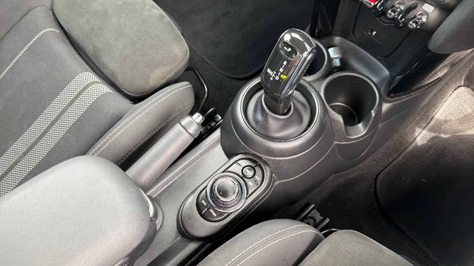 MINI Hatchback 1.5 Cooper Sport 5dr Auto Petrol Hatchback - Image 10
