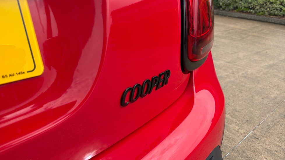 MINI Hatchback 1.5 Cooper Sport 5dr Auto Petrol Hatchback - Image 32