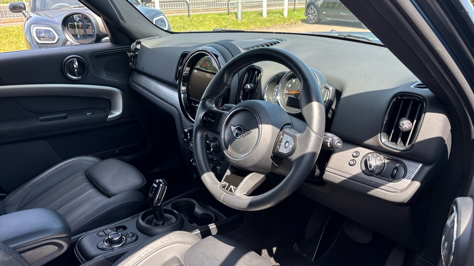 MINI Countryman 1.5 Cooper Exclusive Premium 5dr Auto Petrol Hatchback - Image 6