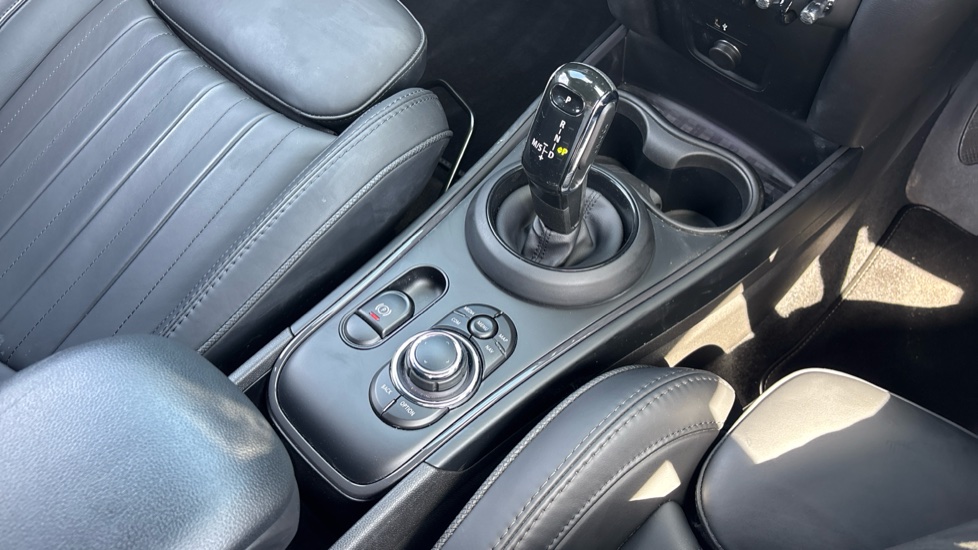 MINI Countryman 1.5 Cooper Exclusive Premium 5dr Auto Petrol Hatchback - Image 10