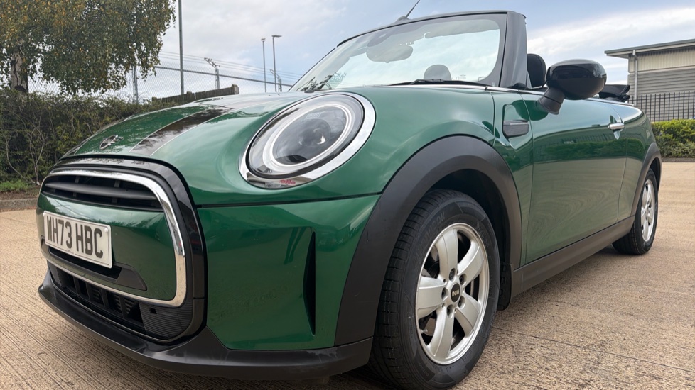 MINI Convertible 1.5 Cooper Classic Premium 2dr Auto Petrol Convertible - Image 24